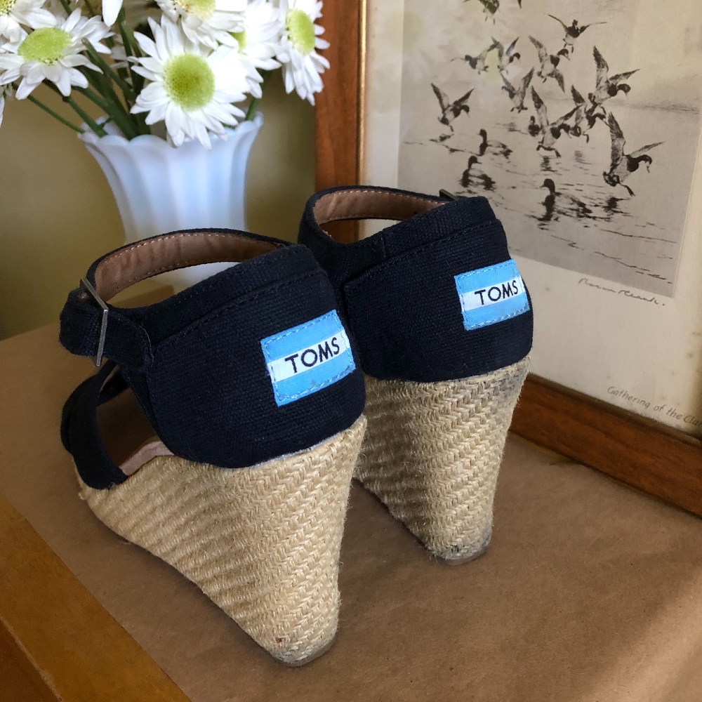 Toms Black Strappy Wedges - Picture 3 of 7